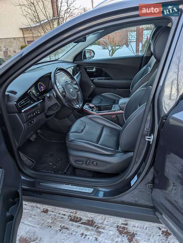 Внедорожник / Кроссовер Kia Niro 2020 в Староконстантинове фото 6 Внедорожник / Кроссовер Kia Niro 2020 в Староконстантинове