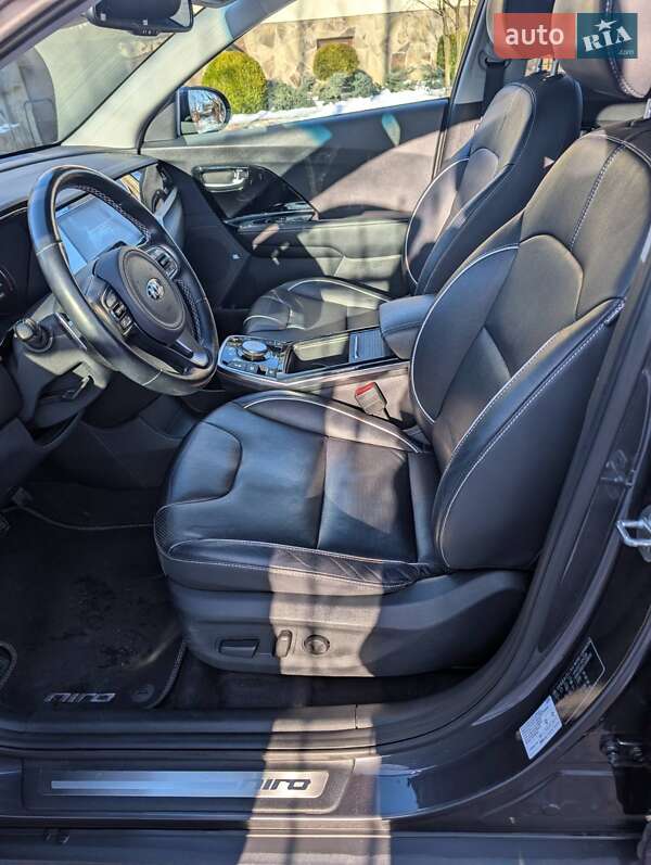 Внедорожник / Кроссовер Kia Niro 2020 в Староконстантинове фото 18 Внедорожник / Кроссовер Kia Niro 2020 в Староконстантинове