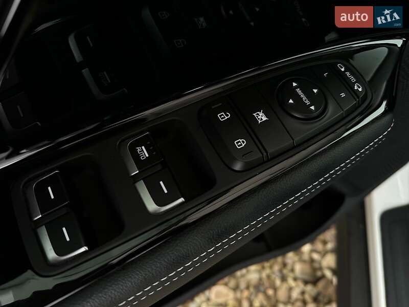 Внедорожник / Кроссовер Kia Niro 2021 в Львове