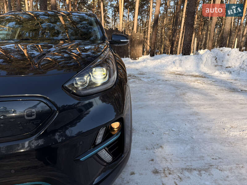 Внедорожник / Кроссовер Kia Niro 2020 в Львове