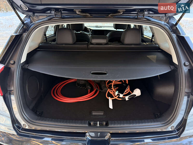 Внедорожник / Кроссовер Kia Niro 2020 в Львове