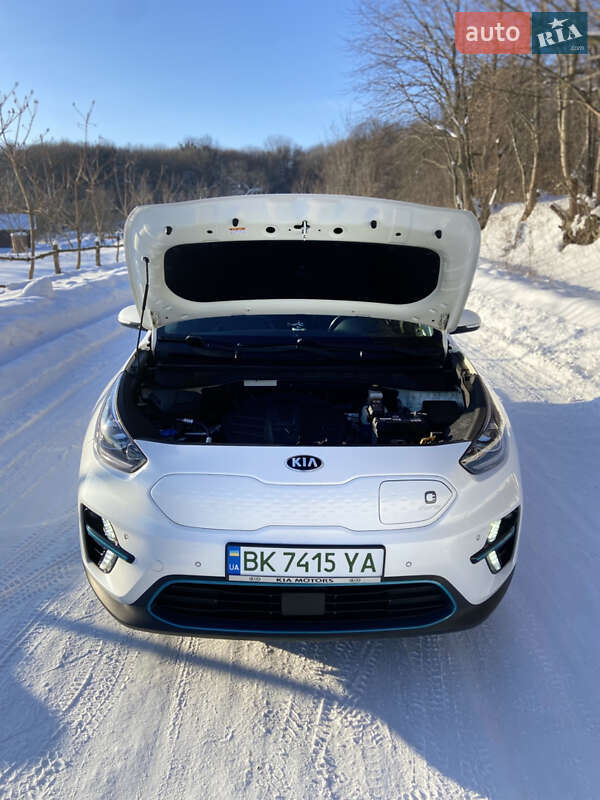 Внедорожник / Кроссовер Kia Niro 2019 в Ровно фото 12 Внедорожник / Кроссовер Kia Niro 2019 в Ровно