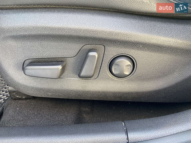 Внедорожник / Кроссовер Kia Niro 2019 в Ровно фото 19 Внедорожник / Кроссовер Kia Niro 2019 в Ровно