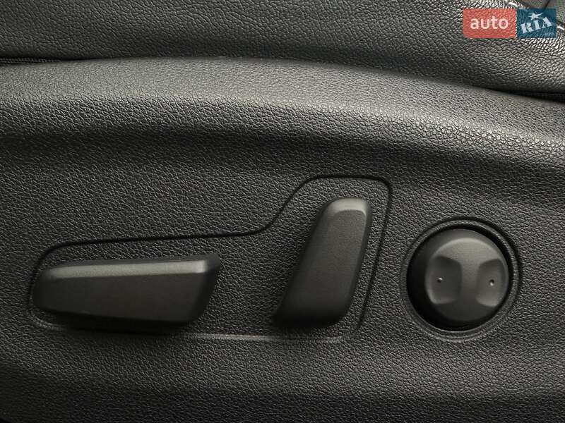 Позашляховик / Кросовер Kia Niro 2020 в Львові