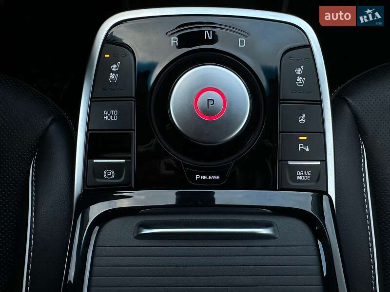 Позашляховик / Кросовер Kia Niro 2020 в Львові