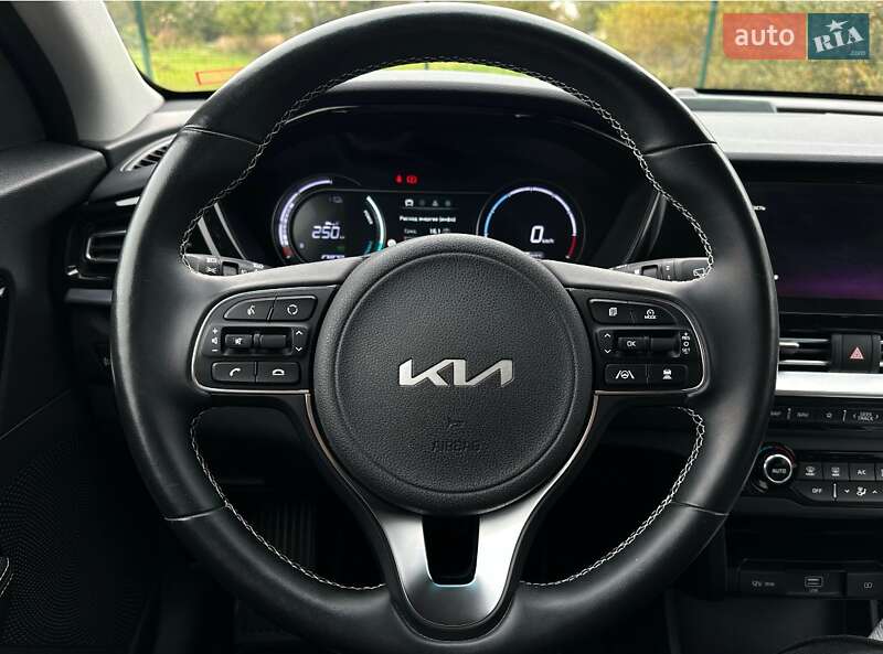 Внедорожник / Кроссовер Kia Niro 2021 в Львове