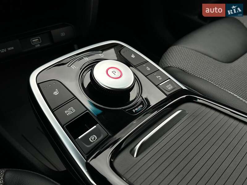 Внедорожник / Кроссовер Kia Niro 2021 в Львове