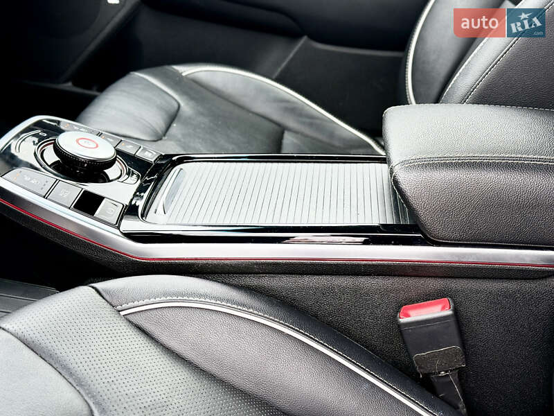 Внедорожник / Кроссовер Kia Niro 2020 в Днепре фото 14 Внедорожник / Кроссовер Kia Niro 2020 в Днепре