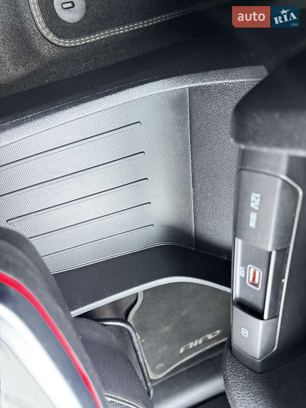 Внедорожник / Кроссовер Kia Niro 2020 в Днепре фото 36 Внедорожник / Кроссовер Kia Niro 2020 в Днепре