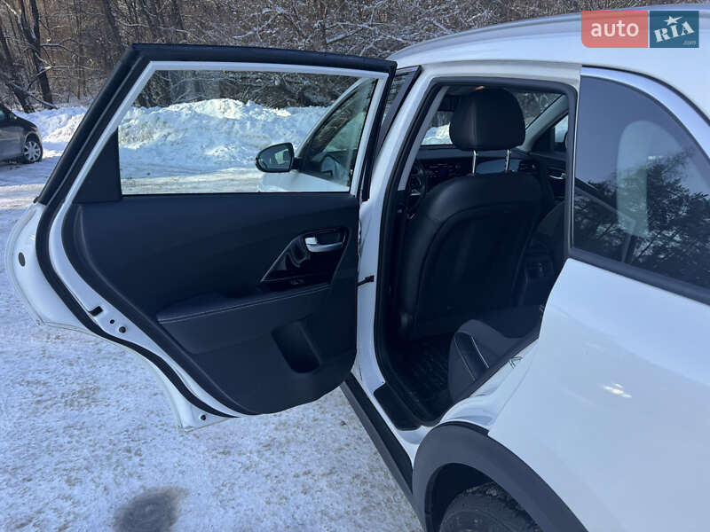 Внедорожник / Кроссовер Kia Niro 2020 в Житомире фото 9 Внедорожник / Кроссовер Kia Niro 2020 в Житомире