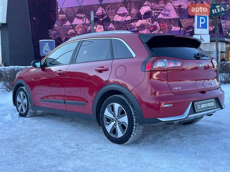 Внедорожник / Кроссовер Kia Niro 2017 в Киеве фото 5 Внедорожник / Кроссовер Kia Niro 2017 в Киеве