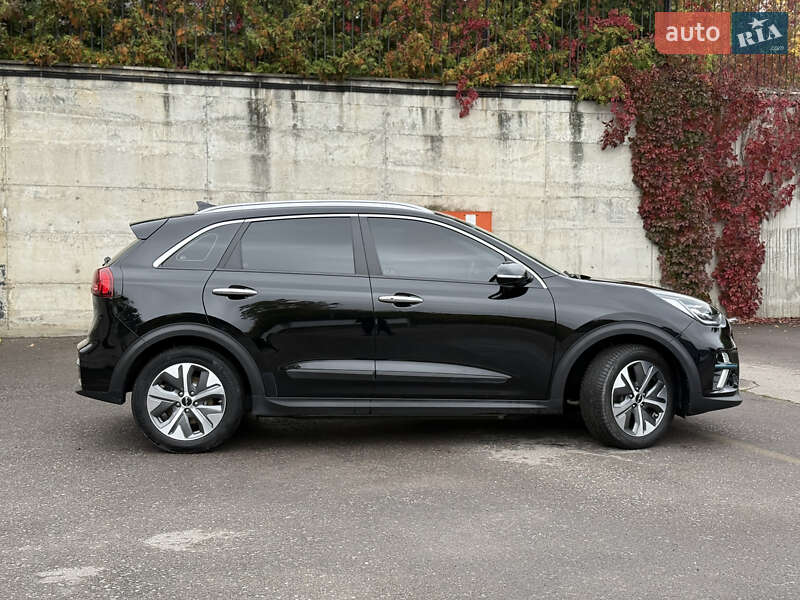 Внедорожник / Кроссовер Kia Niro 2022 в Ровно фото 5 Внедорожник / Кроссовер Kia Niro 2022 в Ровно