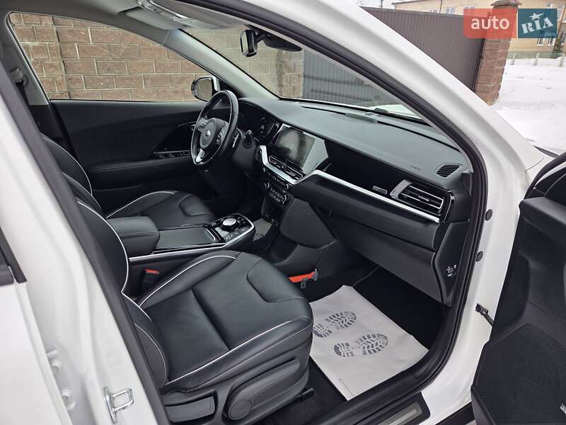 Внедорожник / Кроссовер Kia Niro 2020 в Дубно