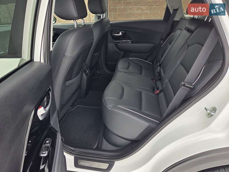 Внедорожник / Кроссовер Kia Niro 2020 в Дубно