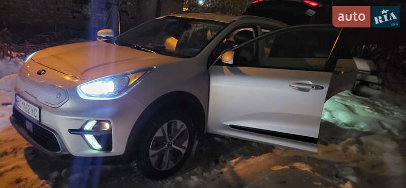 Внедорожник / Кроссовер Kia Niro 2019 в Львове