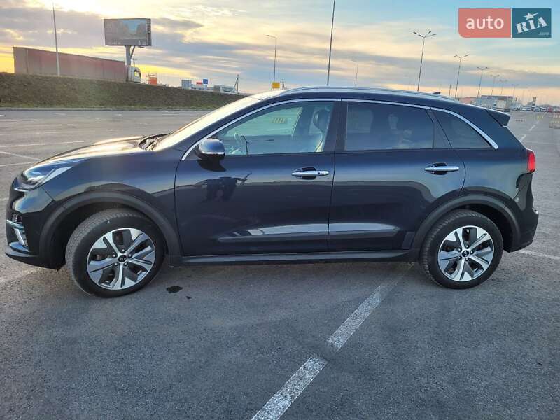 Позашляховик / Кросовер Kia Niro 2020 в Львові