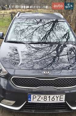 Позашляховик / Кросовер Kia Niro 2017 в Києві