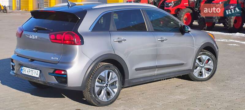 Внедорожник / Кроссовер Kia Niro 2022 в Ровно