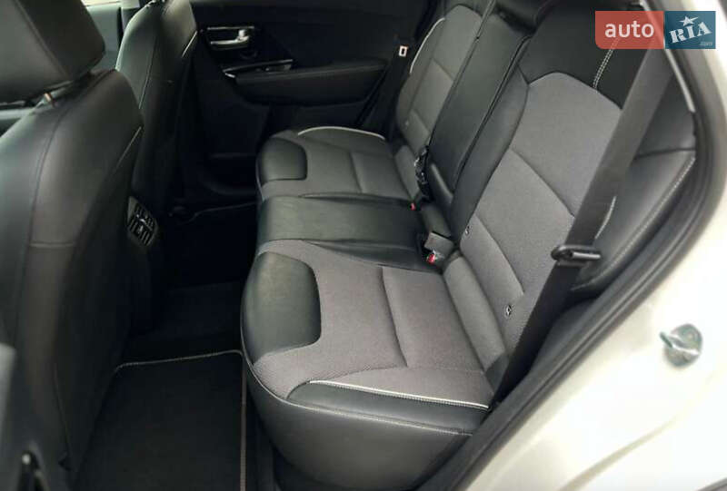 Внедорожник / Кроссовер Kia Niro 2022 в Одессе фото 8 Внедорожник / Кроссовер Kia Niro 2022 в Одессе