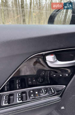 Внедорожник / Кроссовер Kia Niro 2019 в Каменец-Подольском