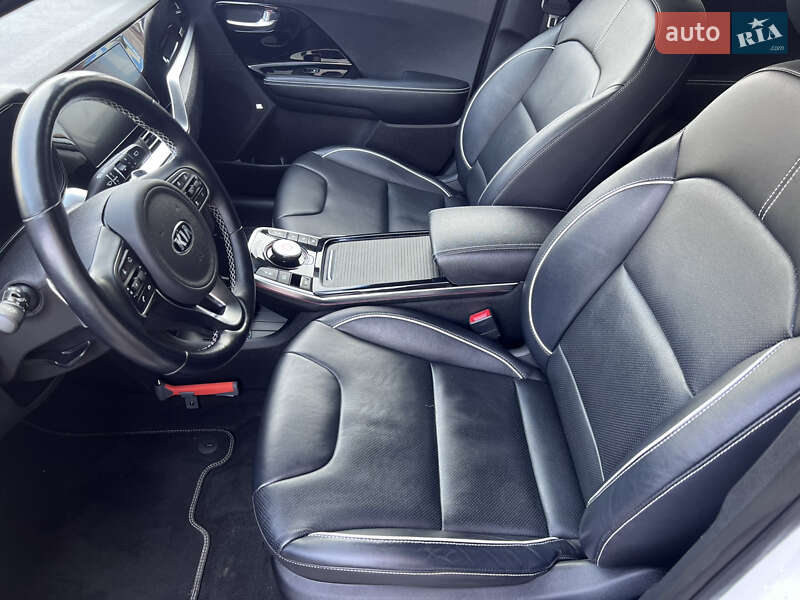 Позашляховик / Кросовер Kia Niro 2020 в Тернополі