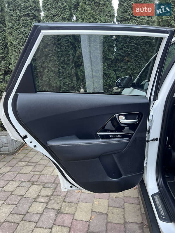 Позашляховик / Кросовер Kia Niro 2020 в Тернополі