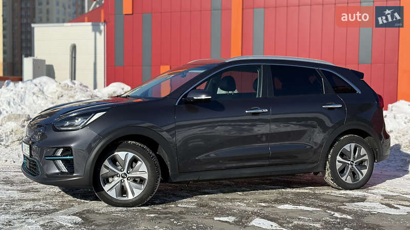 Внедорожник / Кроссовер Kia Niro 2019 в Киеве