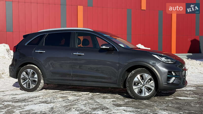 Внедорожник / Кроссовер Kia Niro 2019 в Киеве