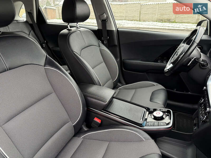 Внедорожник / Кроссовер Kia Niro 2021 в Харькове
