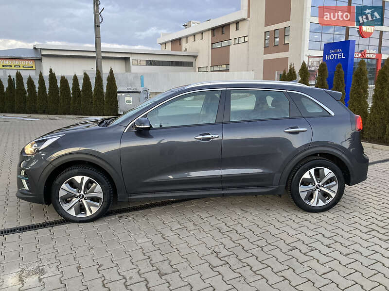 Внедорожник / Кроссовер Kia Niro 2020 в Черновцах