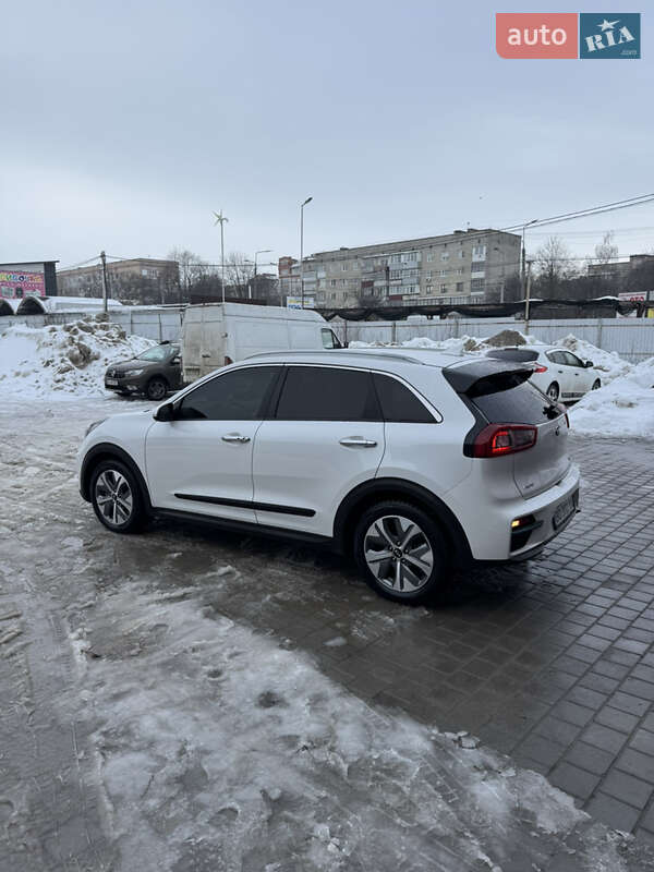 Внедорожник / Кроссовер Kia Niro 2019 в Тернополе фото 31 Внедорожник / Кроссовер Kia Niro 2019 в Тернополе