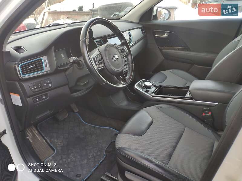 Внедорожник / Кроссовер Kia Niro 2019 в Львове