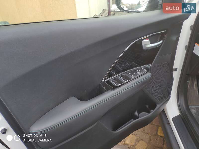 Внедорожник / Кроссовер Kia Niro 2019 в Львове