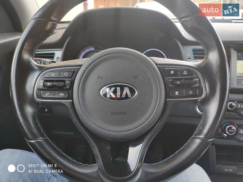 Внедорожник / Кроссовер Kia Niro 2019 в Львове