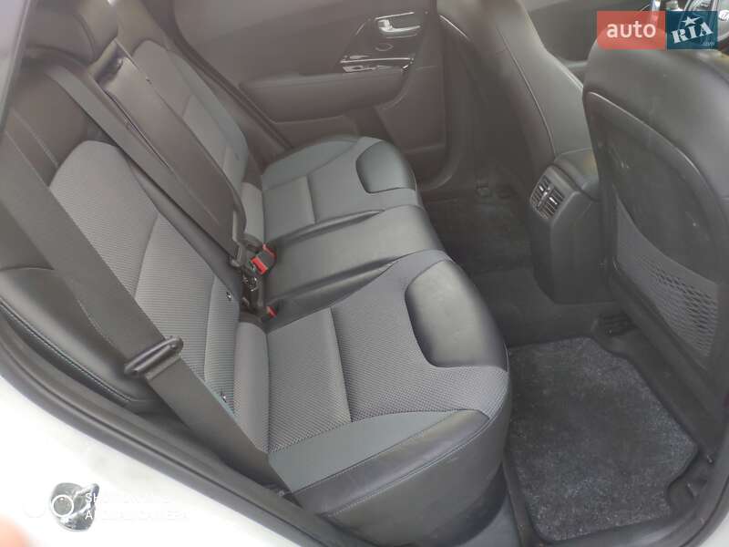 Внедорожник / Кроссовер Kia Niro 2019 в Львове