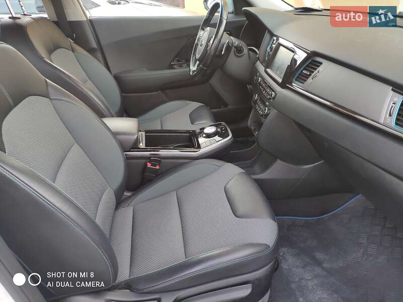 Внедорожник / Кроссовер Kia Niro 2019 в Львове