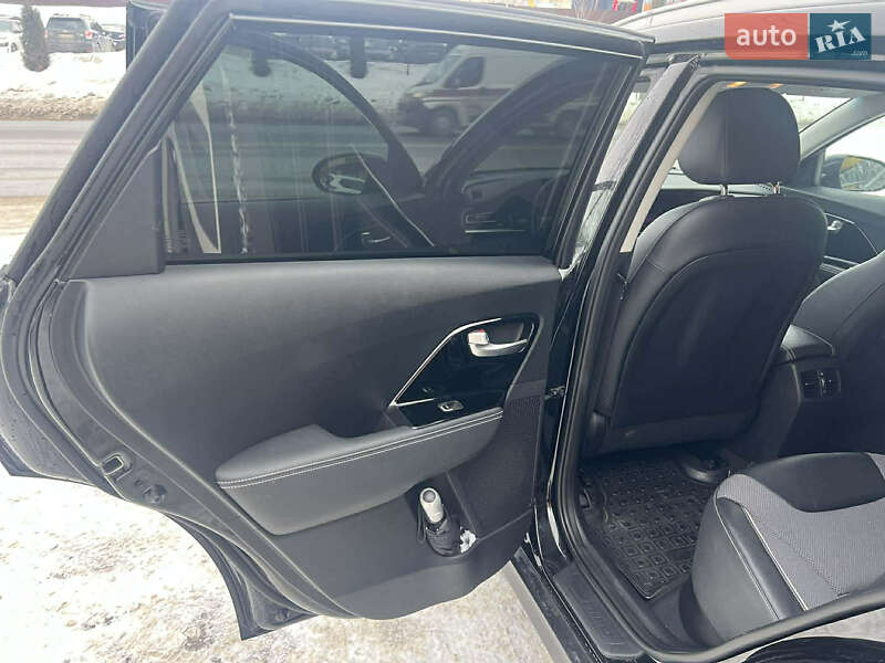 Позашляховик / Кросовер Kia Niro 2020 в Тернополі