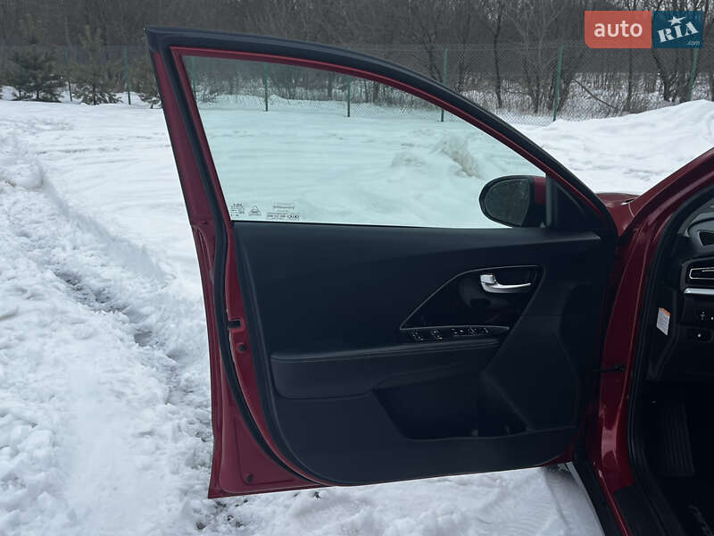 Внедорожник / Кроссовер Kia Niro 2021 в Львове фото 14 Внедорожник / Кроссовер Kia Niro 2021 в Львове