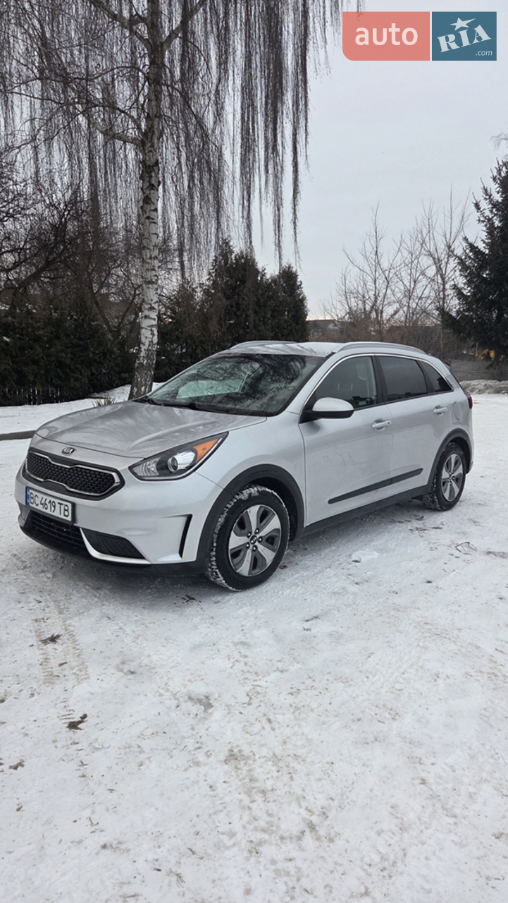 2017 Kia Niro - мініатюра 21