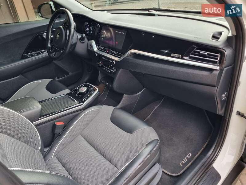 Внедорожник / Кроссовер Kia Niro 2020 в Львове фото 25 Внедорожник / Кроссовер Kia Niro 2020 в Львове