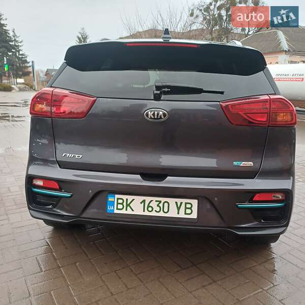 Внедорожник / Кроссовер Kia Niro 2020 в Дубно