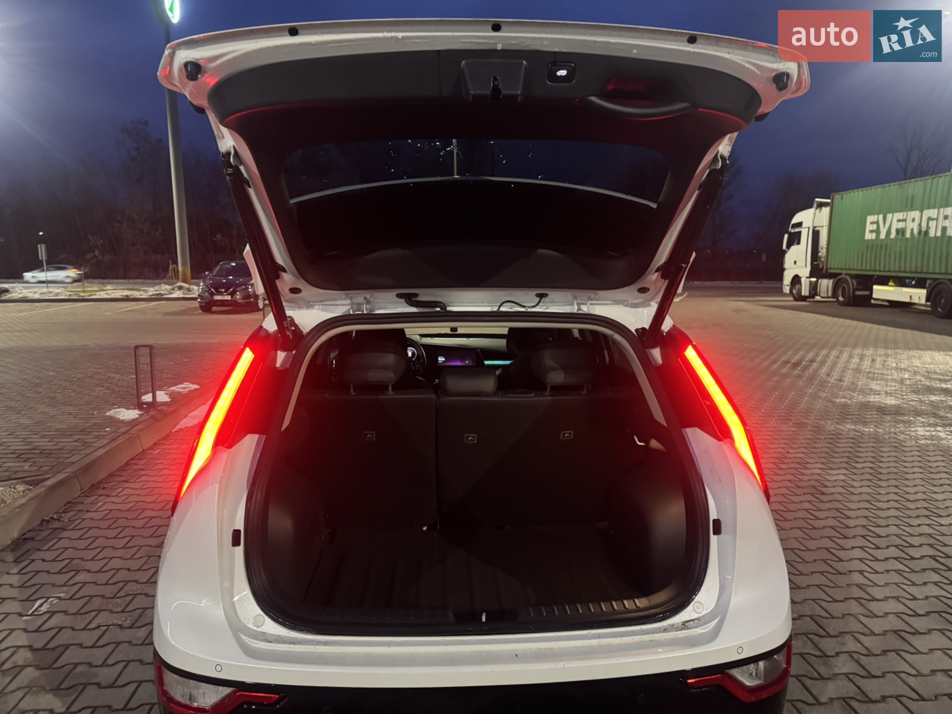 2023 Kia Niro - мініатюра 11
