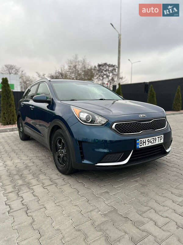 Внедорожник / Кроссовер Kia Niro 2018 в Одессе фото 3 Внедорожник / Кроссовер Kia Niro 2018 в Одессе