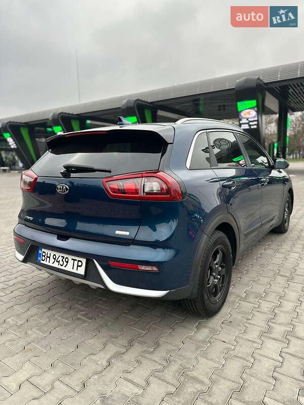 Внедорожник / Кроссовер Kia Niro 2018 в Одессе фото 6 Внедорожник / Кроссовер Kia Niro 2018 в Одессе
