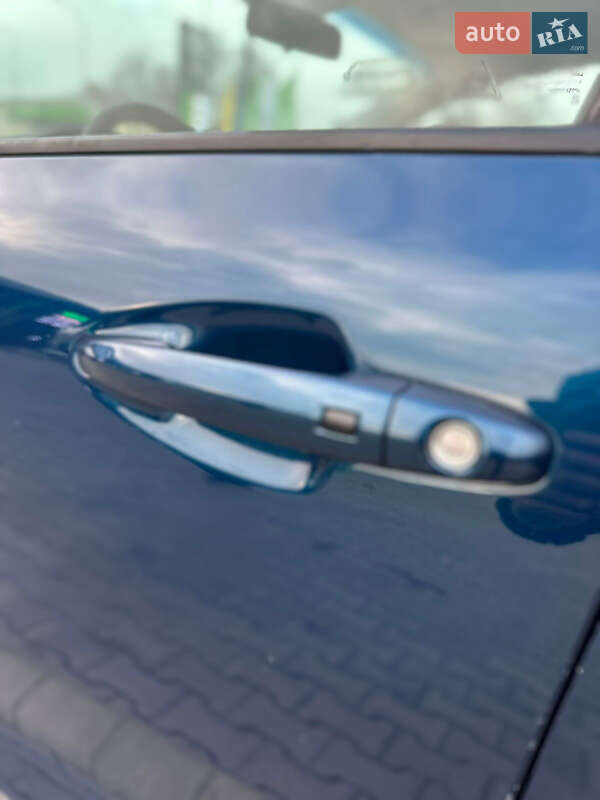 Внедорожник / Кроссовер Kia Niro 2018 в Одессе фото 24 Внедорожник / Кроссовер Kia Niro 2018 в Одессе