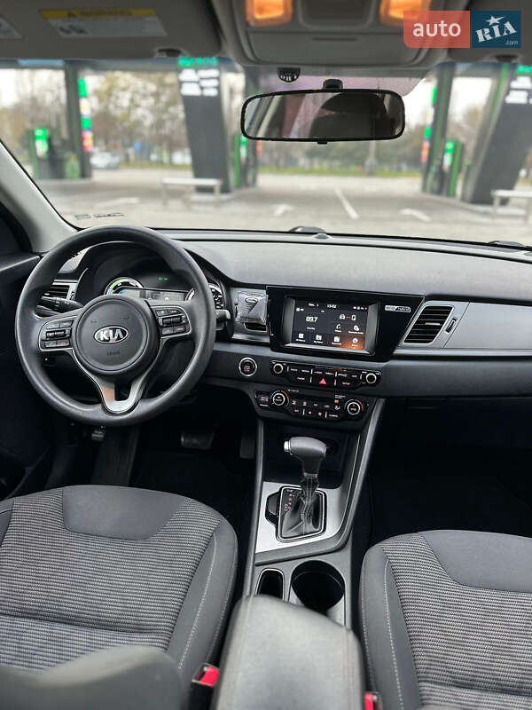 Внедорожник / Кроссовер Kia Niro 2018 в Одессе фото 38 Внедорожник / Кроссовер Kia Niro 2018 в Одессе