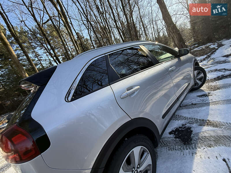 Внедорожник / Кроссовер Kia Niro 2020 в Трускавце фото 74 Внедорожник / Кроссовер Kia Niro 2020 в Трускавце