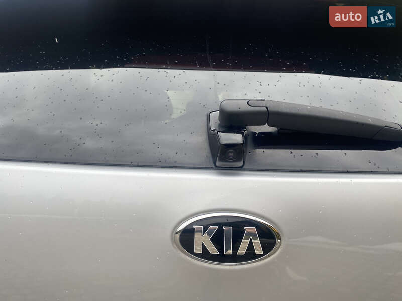 Внедорожник / Кроссовер Kia Niro 2018 в Трускавце фото 14 Внедорожник / Кроссовер Kia Niro 2018 в Трускавце