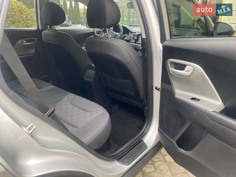 Внедорожник / Кроссовер Kia Niro 2018 в Трускавце фото 36 Внедорожник / Кроссовер Kia Niro 2018 в Трускавце