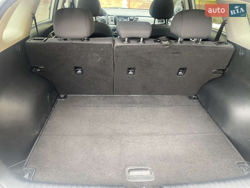 Внедорожник / Кроссовер Kia Niro 2018 в Трускавце фото 40 Внедорожник / Кроссовер Kia Niro 2018 в Трускавце